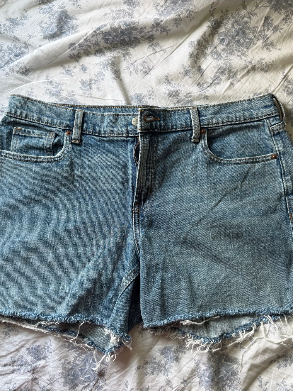 Old Navy Boyfriend Denim Cutoff Shorts